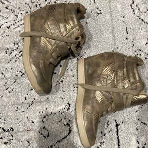 Gold/taupe wedge sneaker high tops